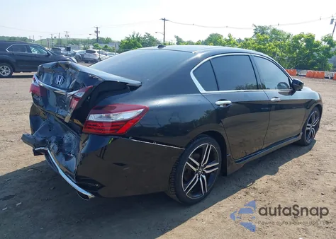 2016 Honda Accord Touring z USA, uszkodzony, nr VIN 1HGCR3F93GA013518
